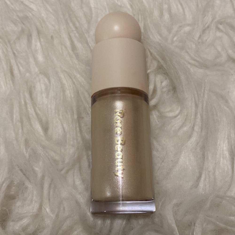Rare Beauty Liquid Highlighter Enlighten